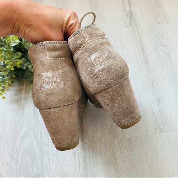 Toms Suede Desert Wedge Lace Up Booties Tan Sz 8 - Picture 7 of 11